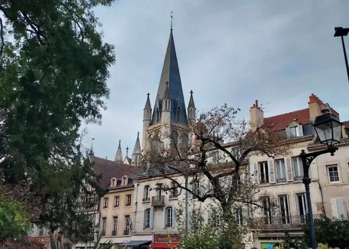 Le Charme Dubois
